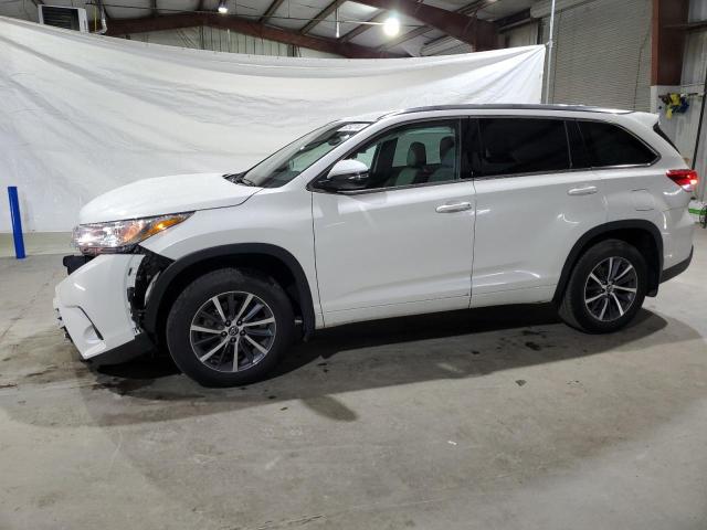 TOYOTA HIGHLANDER 2017 with VIN 5TDJZRFH0HS515388 - Photo from auction