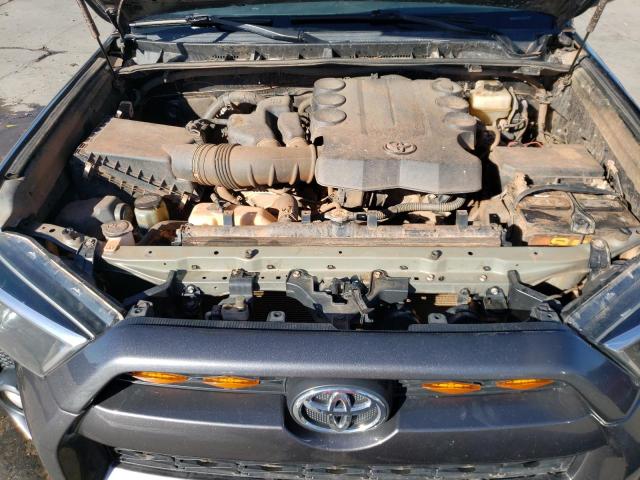 Photo 12 from auction – 2018 TOYOTA 4RUNNER SR with VIN JTEBU5JR3J5528185