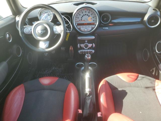 Photo 8 from auction – 2009 MINI COOPER CLU with VIN WMWMM93589TF99131