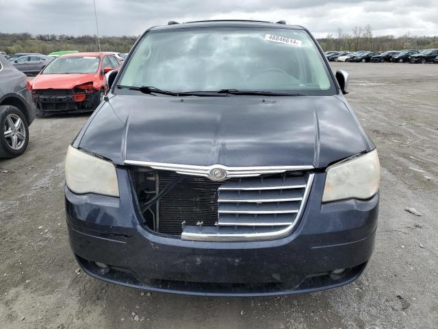 Photo 5 from auction – 2010 CHRYSLER TOWN & COU with VIN 2A4RR8D12AR361522