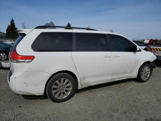 Photo 3 from auction – 2011 TOYOTA SIENNA XLE with VIN 5TDDK3DC1BS017813