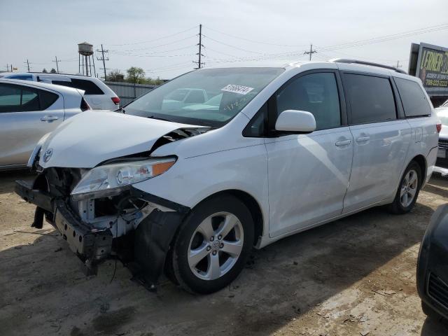 Photo 1 from auction – 2015 TOYOTA SIENNA LE with VIN 5TDKK3DC9FS576037