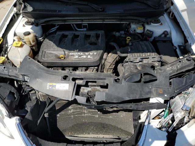 Photo 11 from auction – 2014 CHRYSLER 200 LX with VIN 1C3CCBAB8EN141266