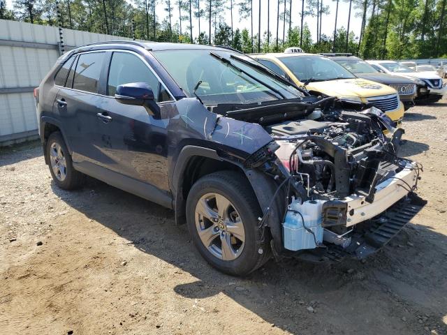 Photo 4 from auction – 2022 TOYOTA RAV4 XLE with VIN JTMP1RFV1ND089449