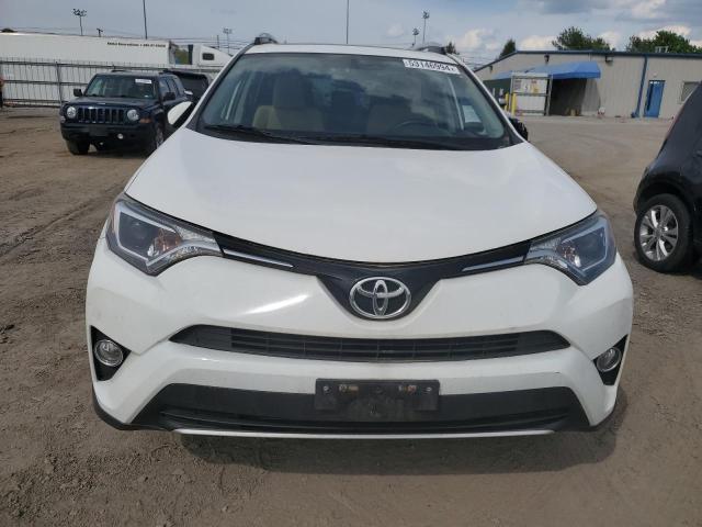 Photo 5 from auction – 2016 TOYOTA RAV4 XLE with VIN JTMWFREV4GD091519