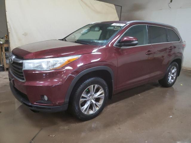 TOYOTA HIGHLANDER 2015 con VIN 5TDJKRFH5FS138736 - Foto de la subasta