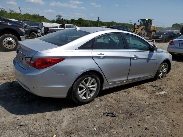 Photo 3 from auction – 2012 HYUNDAI SONATA GLS with VIN 5NPEB4AC3CH503285