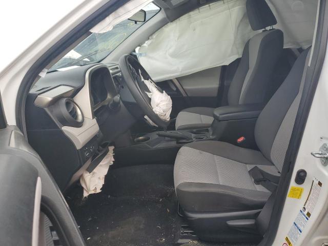 Photo 7 from auction – 2015 TOYOTA RAV4 LE with VIN JTMBFREVXFD097404