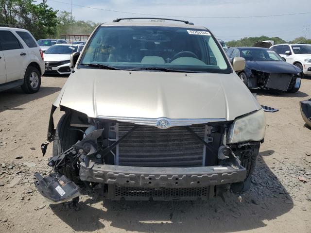 Photo 5 from auction – 2010 CHRYSLER TOWN & COU with VIN 2A4RR5D13AR216813