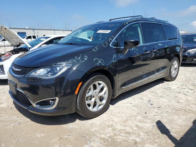 CHRYSLER PACIFICA T 2018 with VIN 2C4RC1EG5JR167066 - Photo from auction