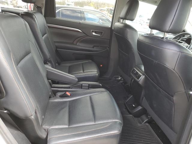 Photo 11 from auction – 2016 TOYOTA HIGHLANDER with VIN 5TDDKRFH5GS294970