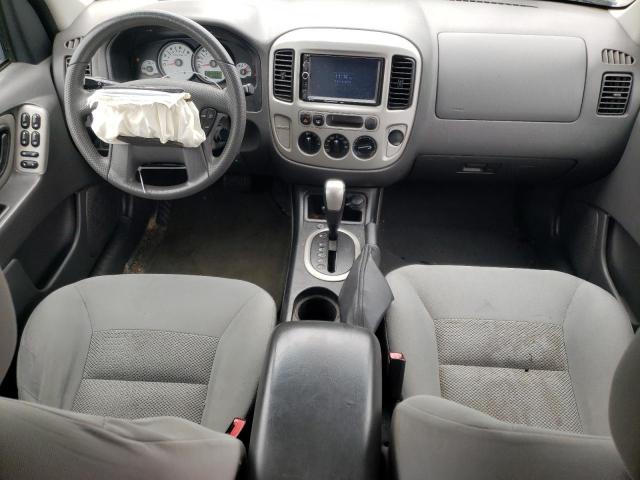 Photo 8 from auction – 2005 FORD ESCAPE XLT with VIN 1FMYU93145KB28099