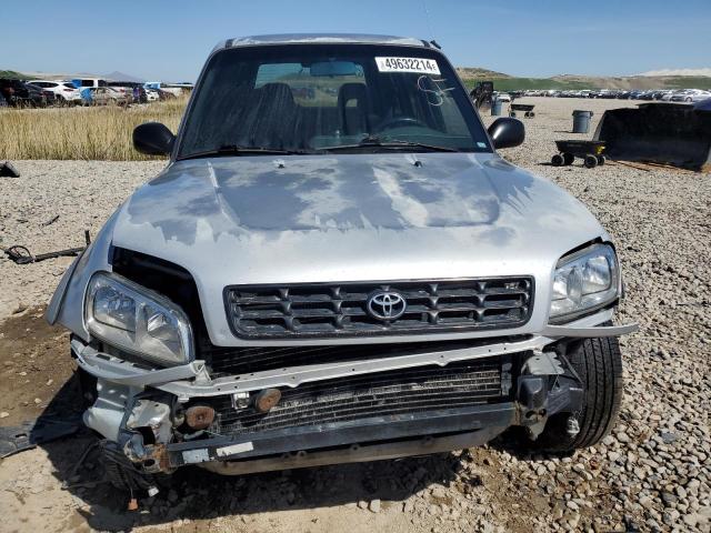 Photo 5 from auction – 1998 TOYOTA RAV4 with VIN JT3HP10V7W0167260