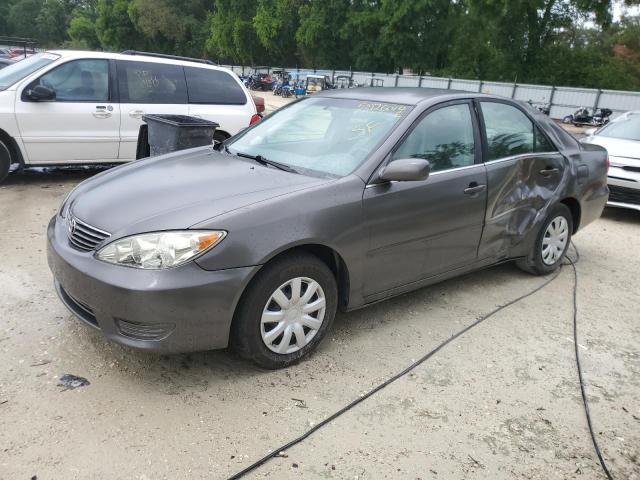 TOYOTA CAMRY LE 2005 with VIN 4T1BE32K15U551124 - Photo from auction