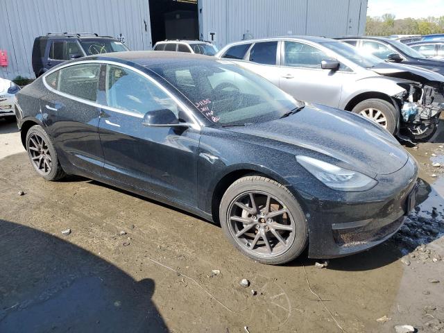 Photo 4 from auction – 2018 TESLA MODEL 3 with VIN 5YJ3E1EB9JF127296