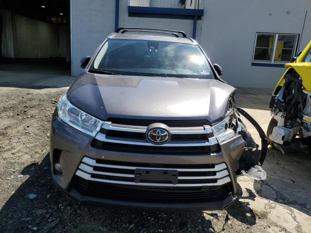 Photo 5 from auction – 2019 TOYOTA HIGHLANDER with VIN 5TDJZRFH1KS925253