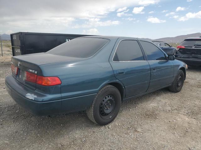 Photo 3 from auction – 2001 TOYOTA CAMRY CE with VIN JT2BG22K710565452