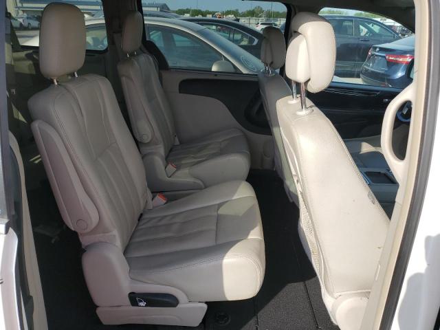 Photo 11 from auction – 2012 CHRYSLER TOWN & COU with VIN 2C4RC1CG7CR273573