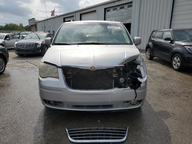 Photo 5 from auction – 2008 CHRYSLER TOWN & COU with VIN 2A8HR54P78R124757