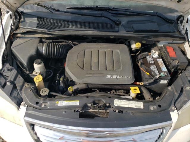Photo 12 from auction – 2012 CHRYSLER TOWN & COU with VIN 2C4RC1BG3CR207474