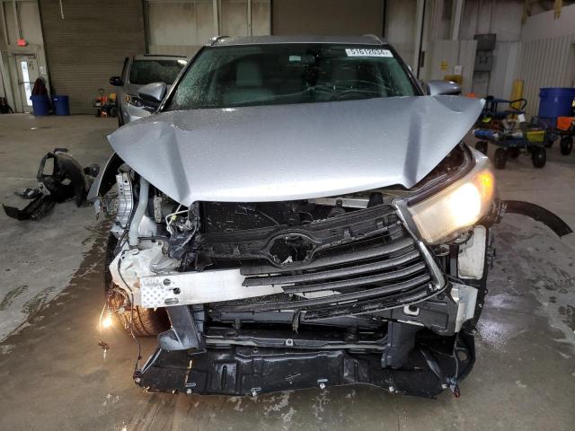 Photo 5 from auction – 2015 TOYOTA HIGHLANDER with VIN 5TDKKRFH9FS083812