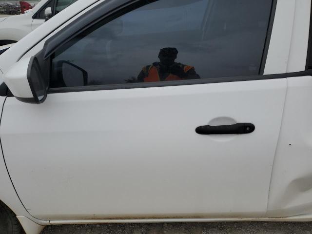 Photo 7 from auction – 2018 NISSAN VERSA S with VIN 3N1CN7AP1JL802180
