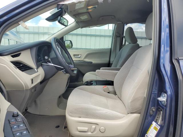 Photo 7 from auction – 2018 TOYOTA SIENNA LE with VIN 5TDKZ3DC1JS913983