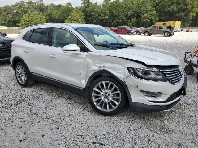 Photo 4 from auction – 2017 LINCOLN MKC RESERV with VIN 5LMCJ3C98HUL34909