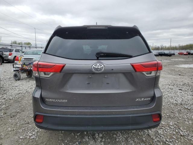 Photo 6 from auction – 2017 TOYOTA HIGHLANDER with VIN 5TDJZRFH6HS518117