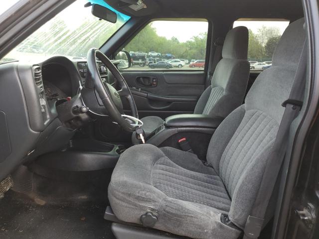 Photo 7 from auction – 2002 CHEVROLET BLAZER with VIN 1GNDT13W12K188234