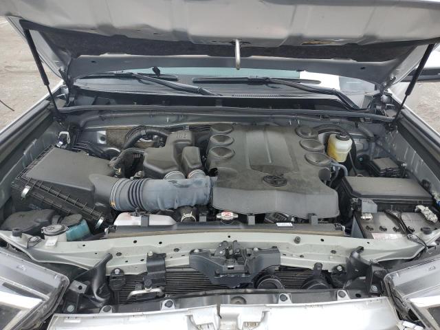 Photo 12 from auction – 2023 TOYOTA 4RUNNER SR with VIN JTEFU5JRXP5293035