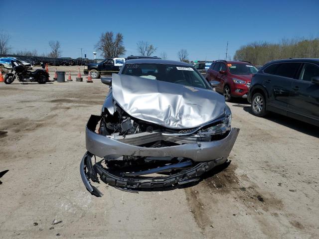 Photo 5 from auction – 2015 CHRYSLER 200 LIMITE with VIN 1C3CCCAB5FN570114