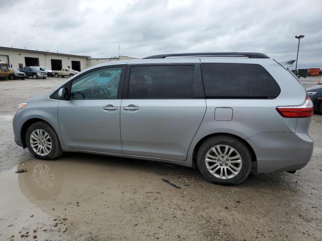 Photo 2 from auction – 2015 TOYOTA SIENNA XLE with VIN 5TDYK3DC5FS652234
