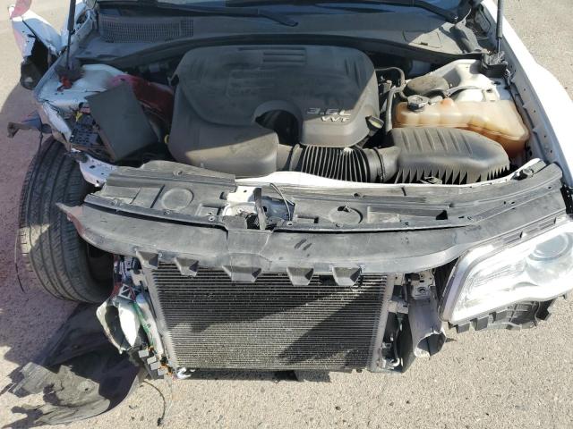 Photo 11 from auction – 2019 CHRYSLER 300 LIMITE with VIN 2C3CCAEG9KH577600