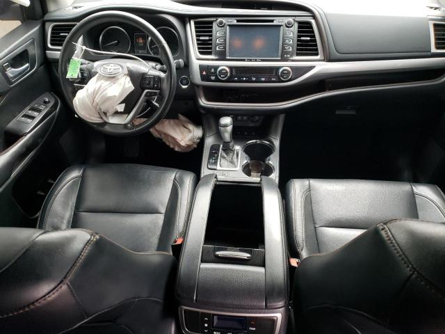 Photo 8 from auction – 2018 TOYOTA HIGHLANDER with VIN 5TDJZRFH9JS490884
