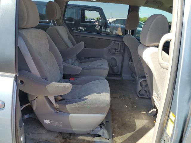 Photo 11 from auction – 2010 TOYOTA SIENNA CE with VIN 5TDKK4CCXAS311241