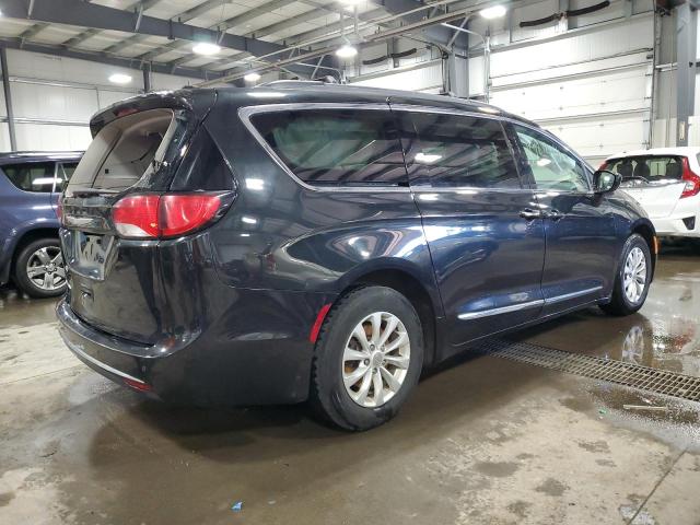 Photo 3 from auction – 2017 CHRYSLER PACIFICA T with VIN 2C4RC1BG9HR620944