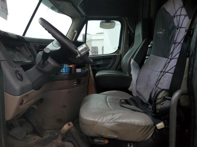 Photo 7 from auction – 2017 FREIGHTLINER CASCADIA 1 with VIN 3AKJGLDR2HSHY8297