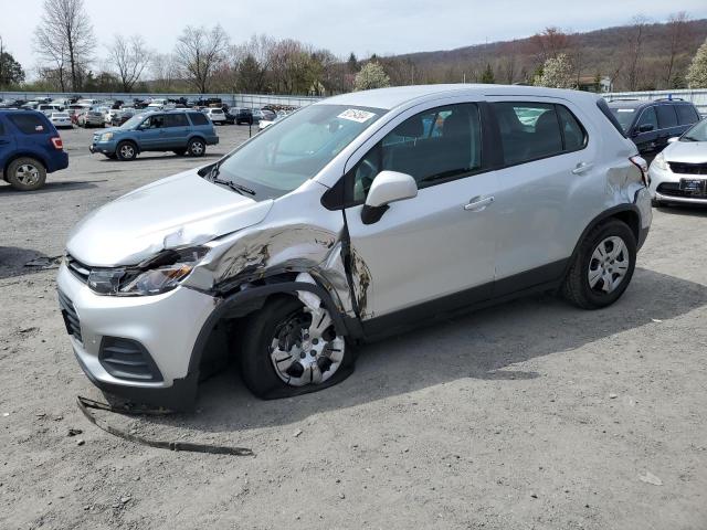 CHEVROLET TRAX LS 2018 with VIN KL7CJKSB7JB723609 - Photo from auction