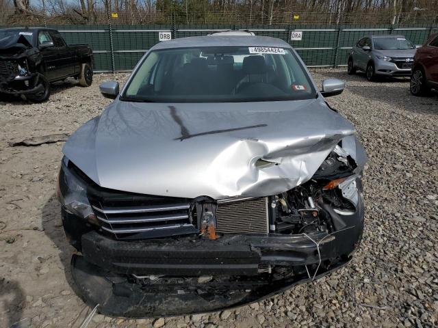 Photo 5 from auction – 2015 VOLKSWAGEN PASSAT S with VIN 1VWAT7A30FC102755