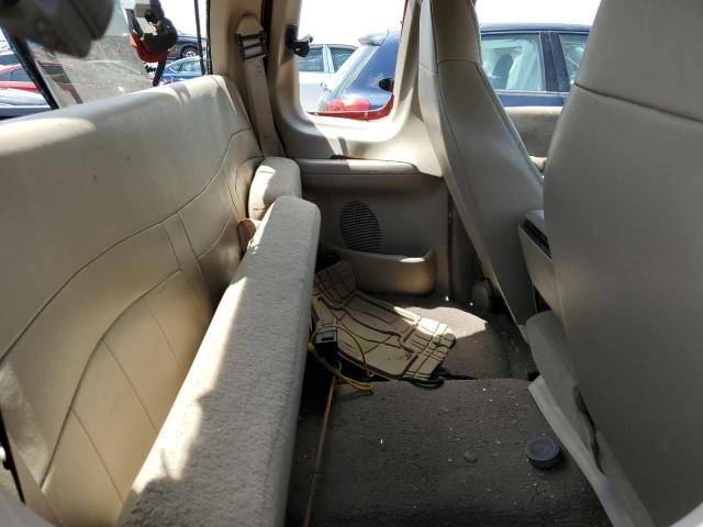 Photo 10 from auction – 2000 FORD F150 with VIN 1FTRX18L5YNB84079