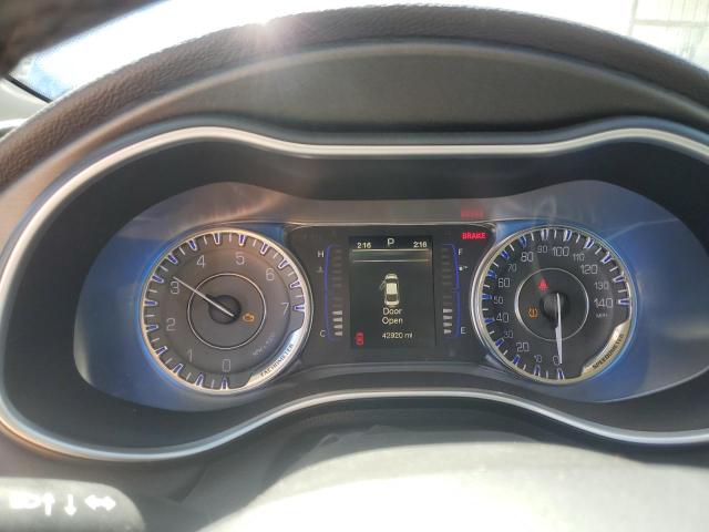Photo 9 from auction – 2016 CHRYSLER 200 LIMITE with VIN 1C3CCCAB4GN170210