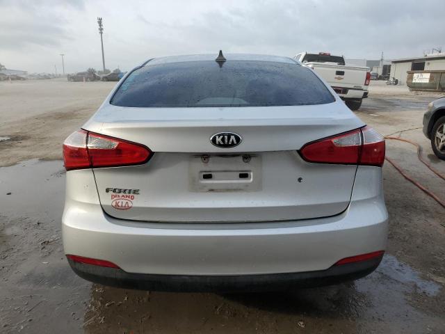 Photo 6 from auction – 2015 KIA FORTE LX with VIN KNAFK4A6XF5361047