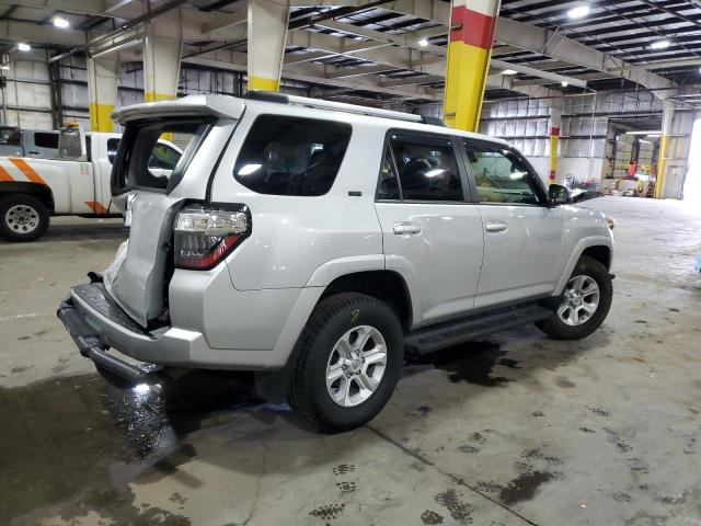 Photo 3 from auction – 2020 TOYOTA 4RUNNER SR with VIN JTEBU5JR8L5809319