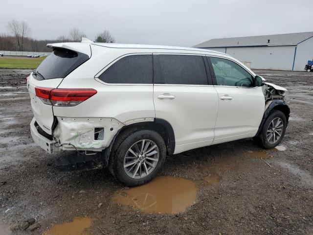 Photo 3 from auction – 2018 TOYOTA HIGHLANDER with VIN 5TDJZRFH1JS559020