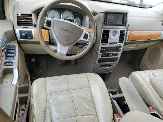 Photo 8 from auction – 2010 CHRYSLER TOWN & COU with VIN 2A4RR7DX7AR366150