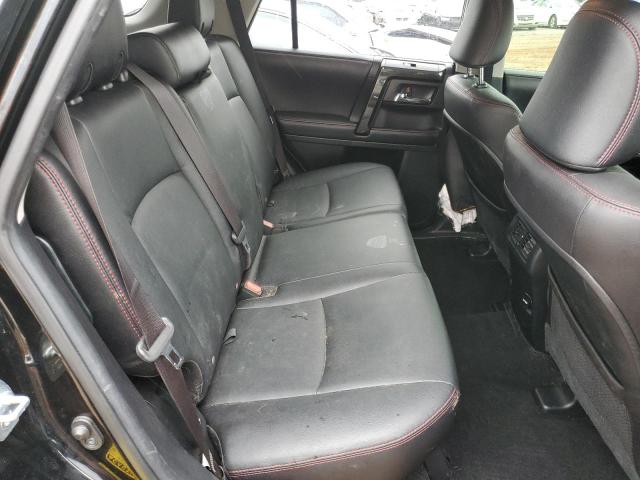 Photo 10 from auction – 2018 TOYOTA 4RUNNER SR with VIN JTEBU5JR2J5516738