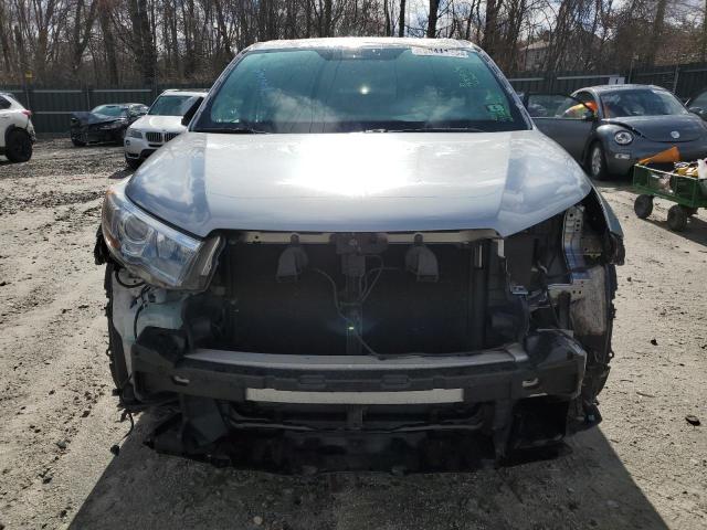 Photo 5 from auction – 2016 TOYOTA HIGHLANDER with VIN 5TDJKRFH1GS255330