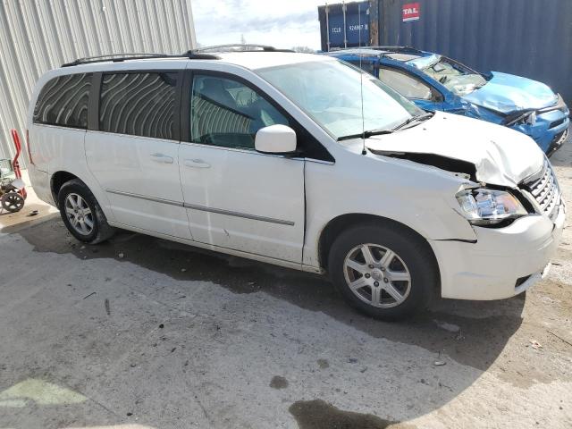 Photo 4 from auction – 2010 CHRYSLER TOWN & COU with VIN 2A4RR5D1XAR198598