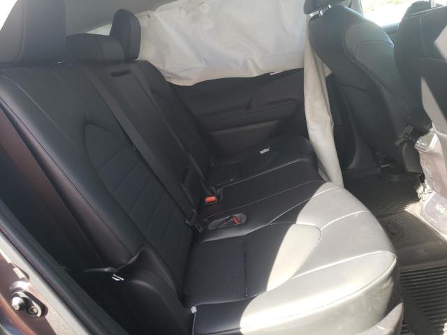 Photo 11 from auction – 2022 TOYOTA HIGHLANDER with VIN 5TDGZRBHXNS185965